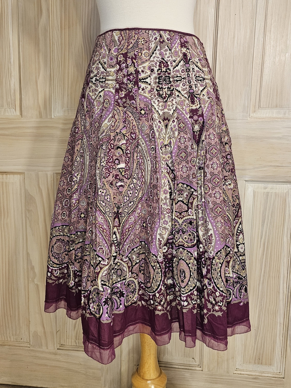 Alfani Purple Paisley Circle Skirt with Cream Accents In Size 10